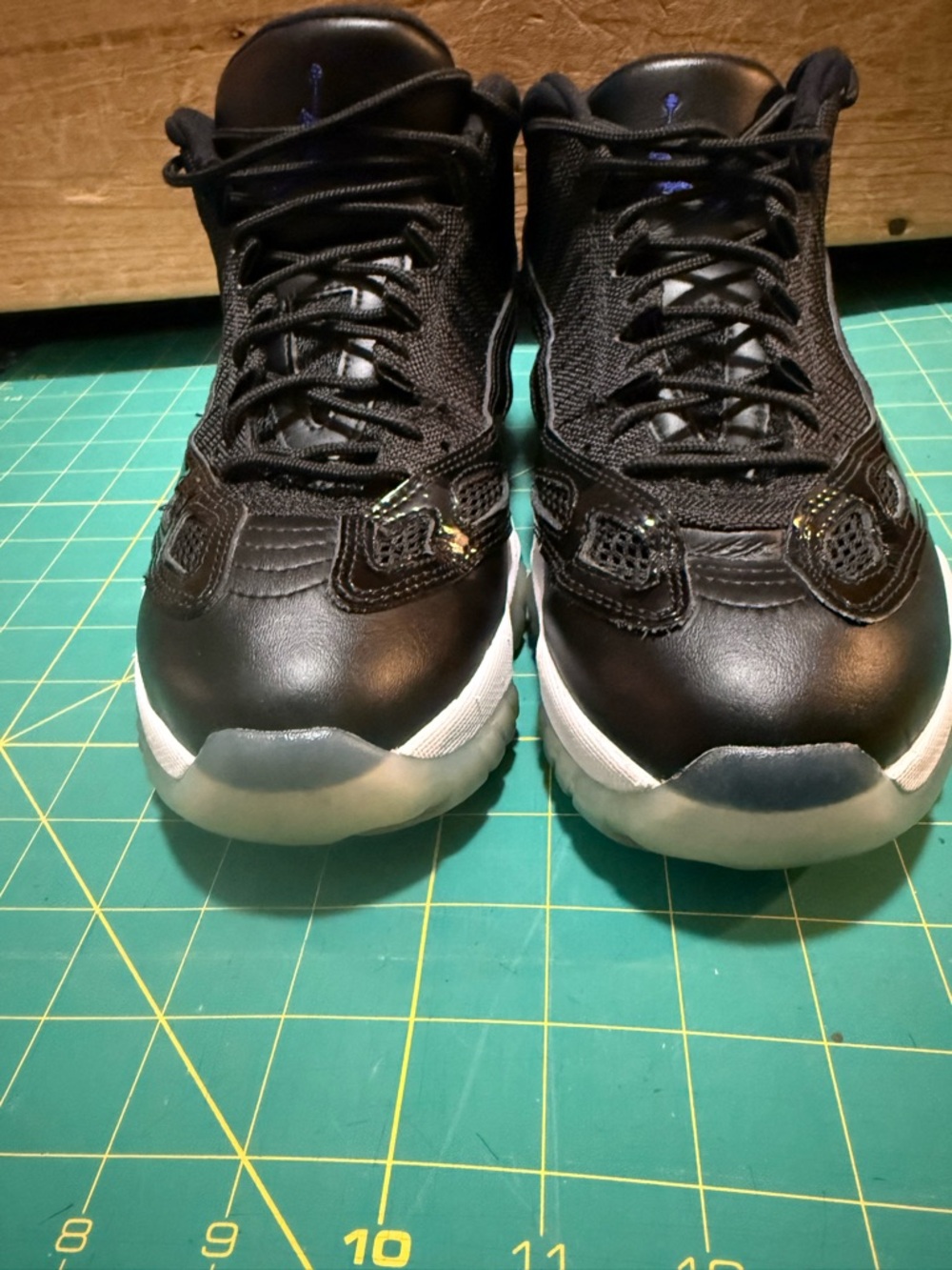 Air Jordan 11 Men’s Size 10 Retro Low Black/White Concord Space Jam 919712-041 - Picture 6 of 10